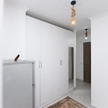 Modern Apartamento Tirana